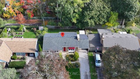 Photo 2 at 60 Paperbirch Drive, Don Mills, Toronto