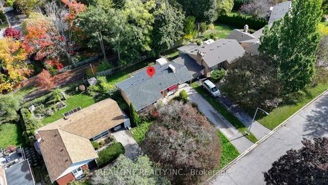 Photo 4 at 60 Paperbirch Drive, Don Mills, Toronto