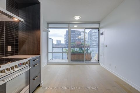 Photo 12 at S513 - 120 Bayview Avenue, Waterfront Communities C8, Toronto