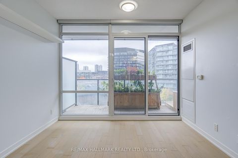 Photo 13 at S513 - 120 Bayview Avenue, Waterfront Communities C8, Toronto