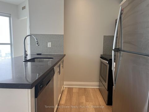 Photo 7 at 803 - 16 Mcadams Avenue, Glen Park, Toronto