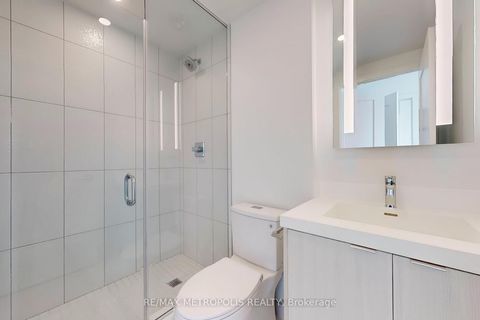 Photo 19 at 638 - 20 Inn On The Park Drive, Don Mills, Toronto