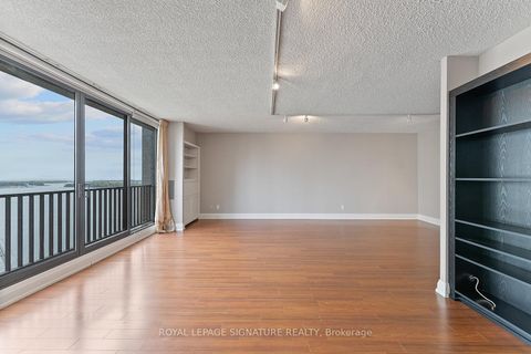 Photo 8 at 2436 - 33 Harbour Square, Waterfront Communities C1, Toronto