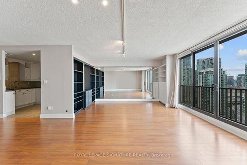 Photo 11 at 2436 - 33 Harbour Square, Waterfront Communities C1, Toronto