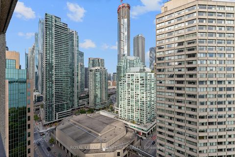 Photo 24 at 2436 - 33 Harbour Square, Waterfront Communities C1, Toronto