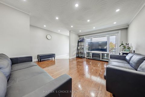 Photo 10 at 17 Slater Court, Jane Heights, Toronto