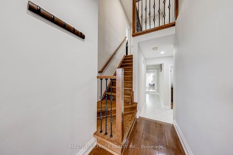 Photo 11 at 17 Slater Court, Jane Heights, Toronto