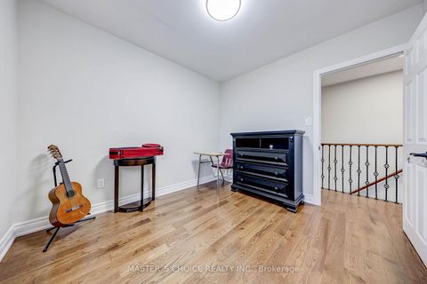 Photo 23 at 17 Slater Court, Jane Heights, Toronto