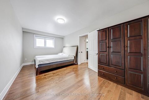 Photo 26 at 17 Slater Court, Jane Heights, Toronto