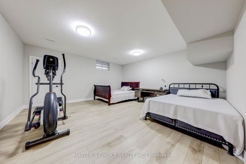 Photo 29 at 17 Slater Court, Jane Heights, Toronto
