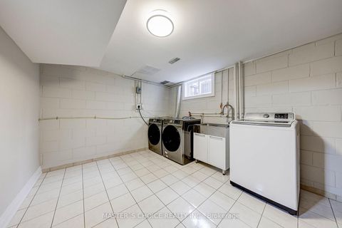 Photo 33 at 17 Slater Court, Jane Heights, Toronto