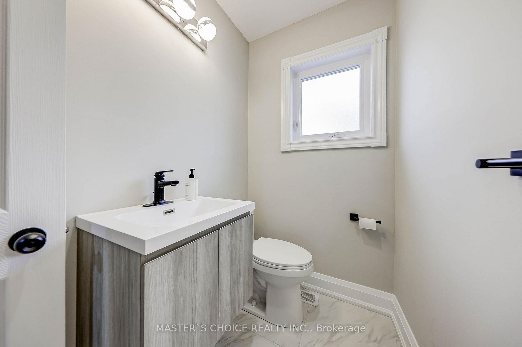 Photo 12 at 17 Slater Court, Jane Heights, Toronto Photo 12 at 17 Slater Court, Jane Heights, Toronto