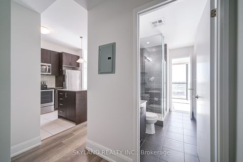 Photo 9 at 903 - 2900 Highway 7 Road, Concord, Vaughan