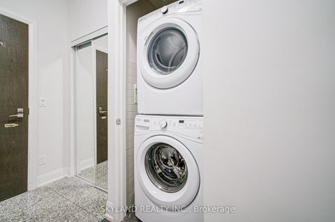 Photo 31 at 903 - 2900 Highway 7 Road, Concord, Vaughan