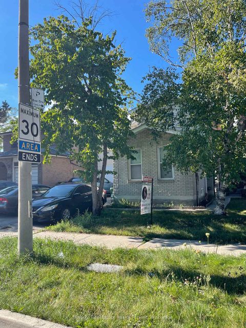 Photo 1 at 45 Countryman Circle, Clairville, Toronto