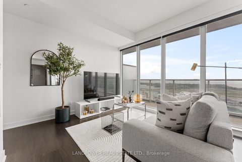 Photo 5 at 3812 - 19 Bathurst Street, Waterfront Communities C1, Toronto