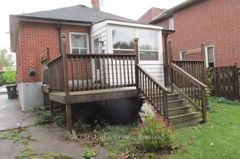 Photo 7 at 44 Cotton Avenue, Birchmount, Toronto
