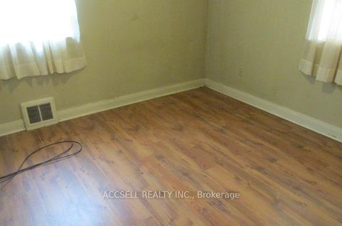 Photo 10 at 44 Cotton Avenue, Birchmount, Toronto