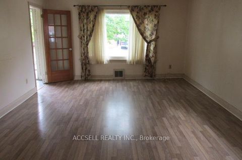 Photo 11 at 44 Cotton Avenue, Birchmount, Toronto