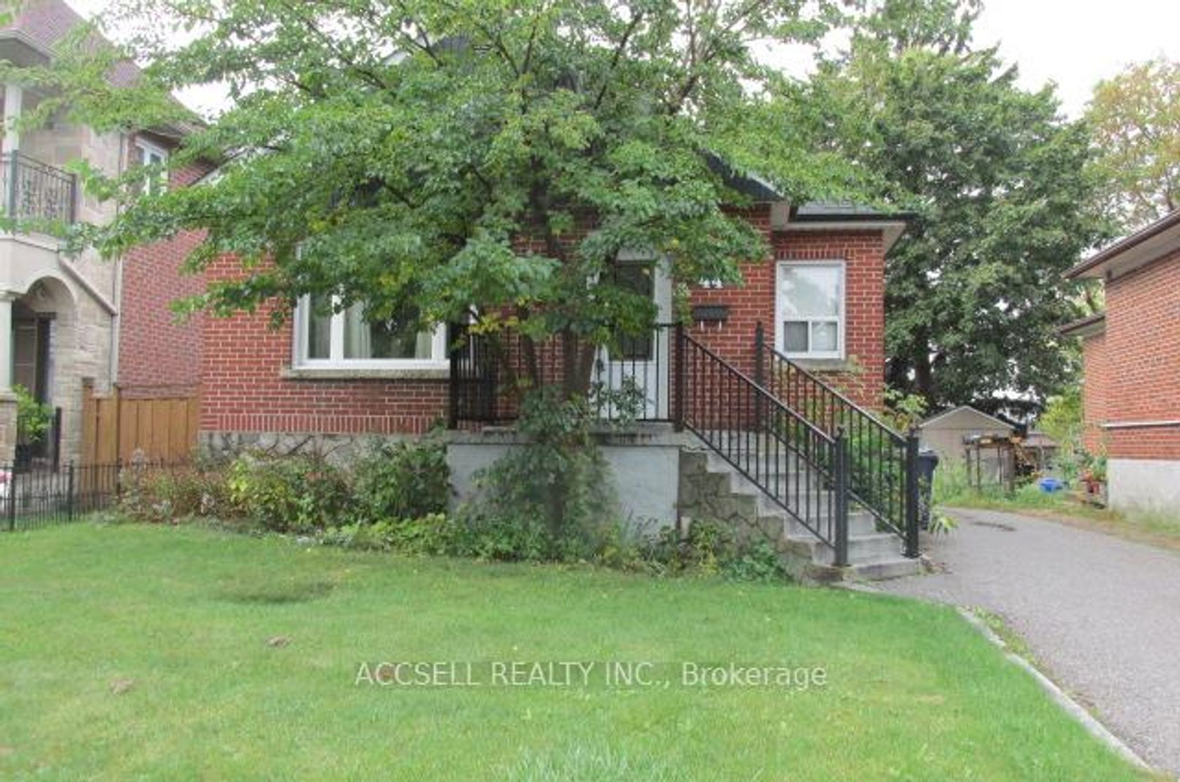 44 Cotton Avenue, Birchmount, Toronto photo 7 44 Cotton Avenue, Birchmount, Toronto photo 7