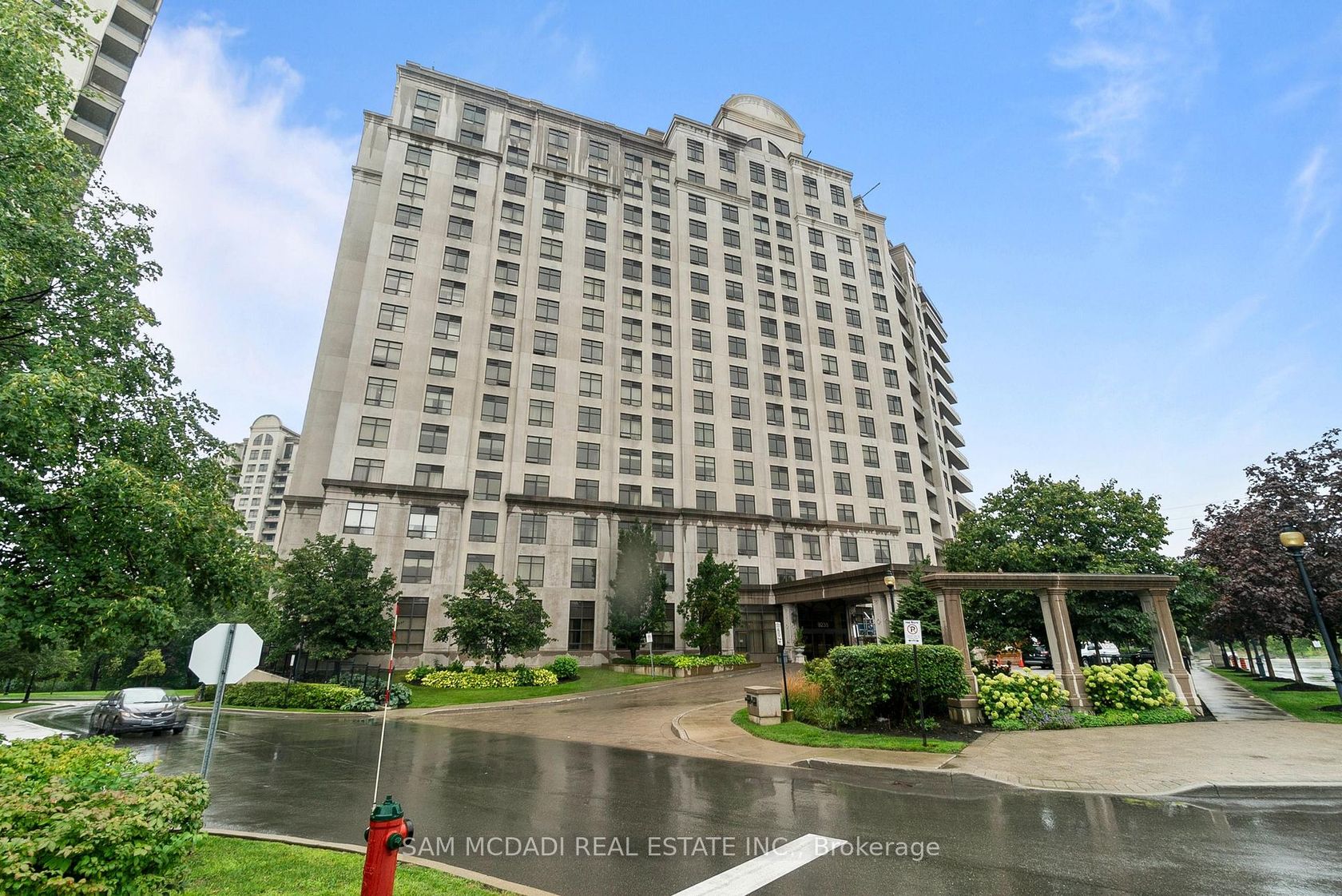 1616 - 9235 Jane Street, Maple, Vaughan photo 8