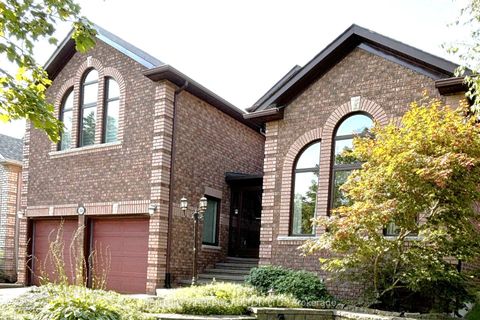 Photo 3 at 54 Cityview Circle, Holly, Barrie