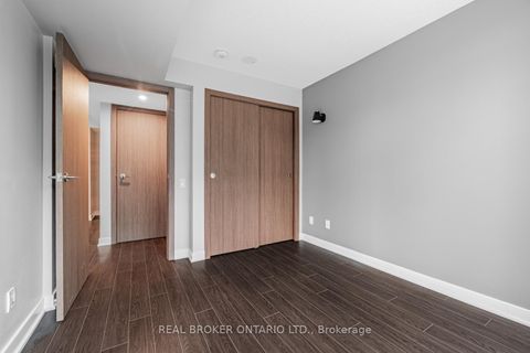 Photo 20 at 816 - 19 Bathurst Street, Waterfront Communities C1, Toronto