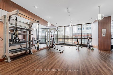 Photo 27 at 816 - 19 Bathurst Street, Waterfront Communities C1, Toronto