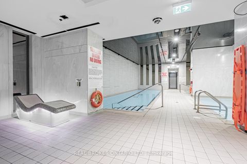 Photo 36 at 816 - 19 Bathurst Street, Waterfront Communities C1, Toronto