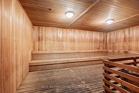 Photo 37 at 816 - 19 Bathurst Street, Waterfront Communities C1, Toronto