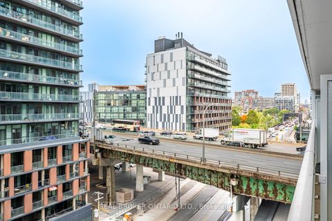 Photo 40 at 816 - 19 Bathurst Street, Waterfront Communities C1, Toronto
