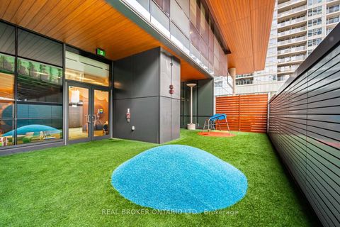 Photo 46 at 816 - 19 Bathurst Street, Waterfront Communities C1, Toronto