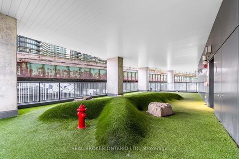 Photo 47 at 816 - 19 Bathurst Street, Waterfront Communities C1, Toronto