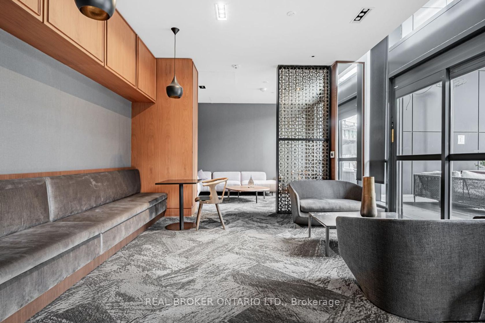 Photo 31 at 816 - 19 Bathurst Street, Waterfront Communities C1, Toronto Photo 31 at 816 - 19 Bathurst Street, Waterfront Communities C1, Toronto