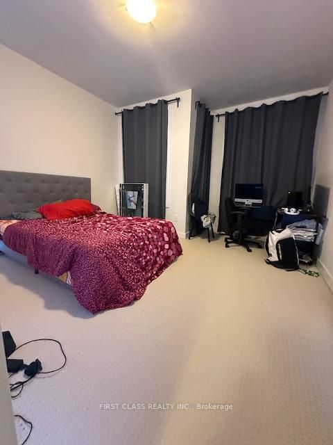 Photo 9 at 52 Helliwell Crescent, Rural Richmond Hill, Richmond Hill