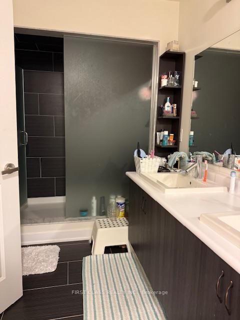 Photo 15 at 52 Helliwell Crescent, Rural Richmond Hill, Richmond Hill