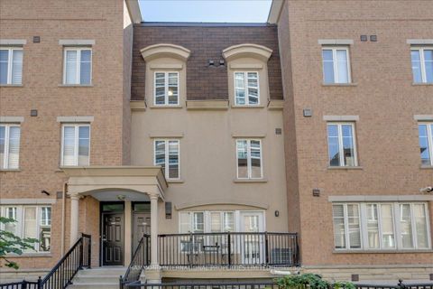 Photo 3 at 838 - 46 Western Battery Road, Niagara, Toronto