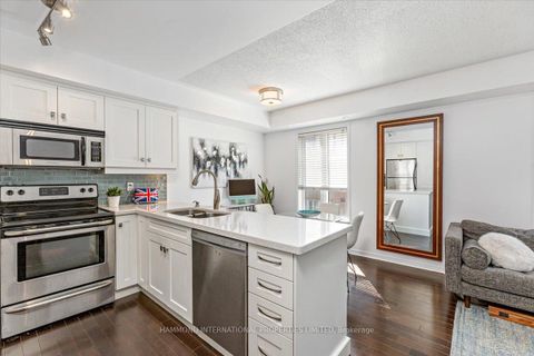 Photo 5 at 838 - 46 Western Battery Road, Niagara, Toronto