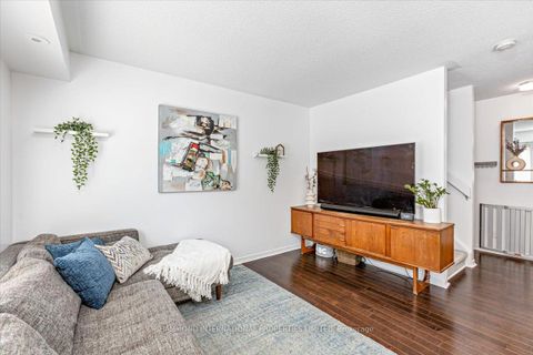 Photo 8 at 838 - 46 Western Battery Road, Niagara, Toronto