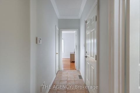 Photo 25 at 703 Madeline Heights, Wyndham, Newmarket