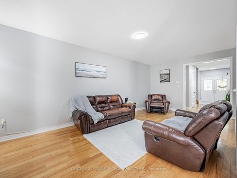 Photo 5 at 118A MANSE Road, West Hill, Toronto Photo 5 at 118A MANSE Road, West Hill, Toronto