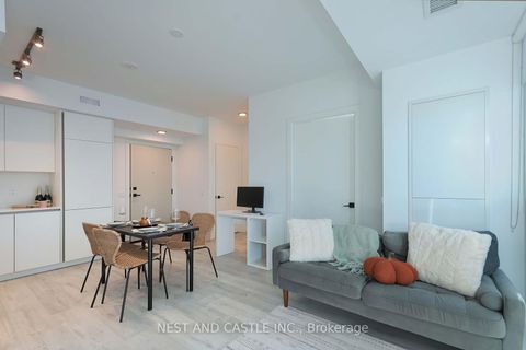 Photo 9 at 4104 - 327 King Street W, Waterfront Communities C1, Toronto