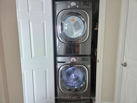 Photo 3 at 3303 - 763 Bay St Street, Bay Street Corridor, Toronto