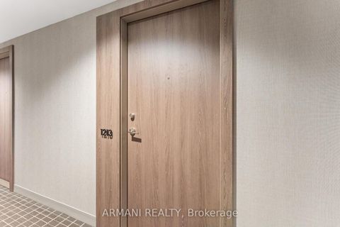 Photo 5 at 1213w - 27 Bathurst Street, Waterfront Communities C1, Toronto