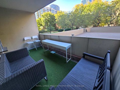 Photo 5 at 103 - 40 Homewood Avenue, South St. James Town, Toronto