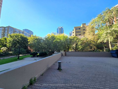 Photo 7 at 103 - 40 Homewood Avenue, South St. James Town, Toronto