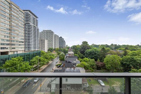 Photo 2 at 807 - 5 Soudan Avenue, Mount Pleasant West, Toronto