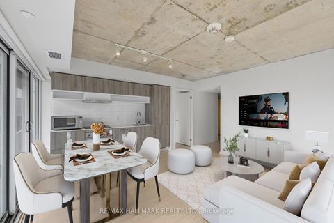 Photo 4 at 807 - 5 Soudan Avenue, Mount Pleasant West, Toronto