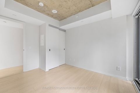 Photo 39 at 807 - 5 Soudan Avenue, Mount Pleasant West, Toronto