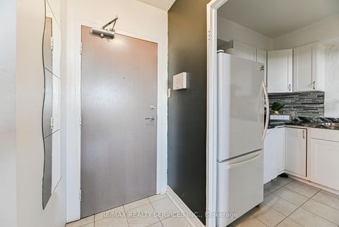 Photo 5 at 704 - 3390 Weston Road, Humbermede, Toronto